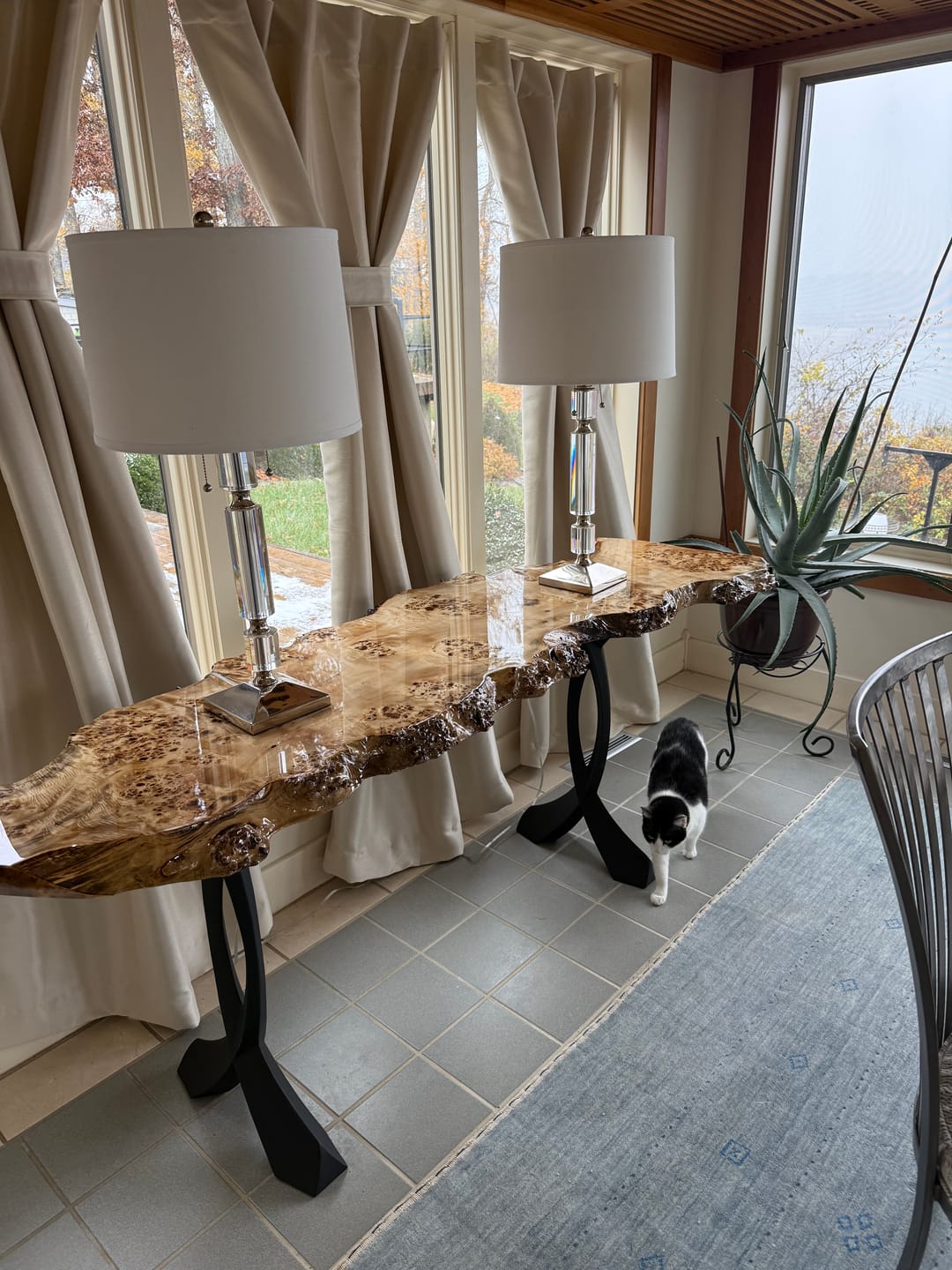 Customer photo review of Console Table Legs 207 Curva 28" H Metal Furniture Base
