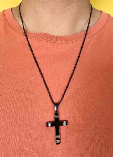 Customer photo review of Collar Cruz de la Fortaleza - Acero Inox.