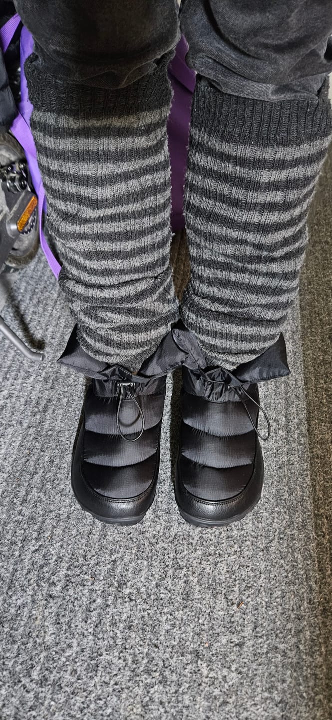 Customer photo review of Vaistoa Hellä | Winter Barefoot Shoes