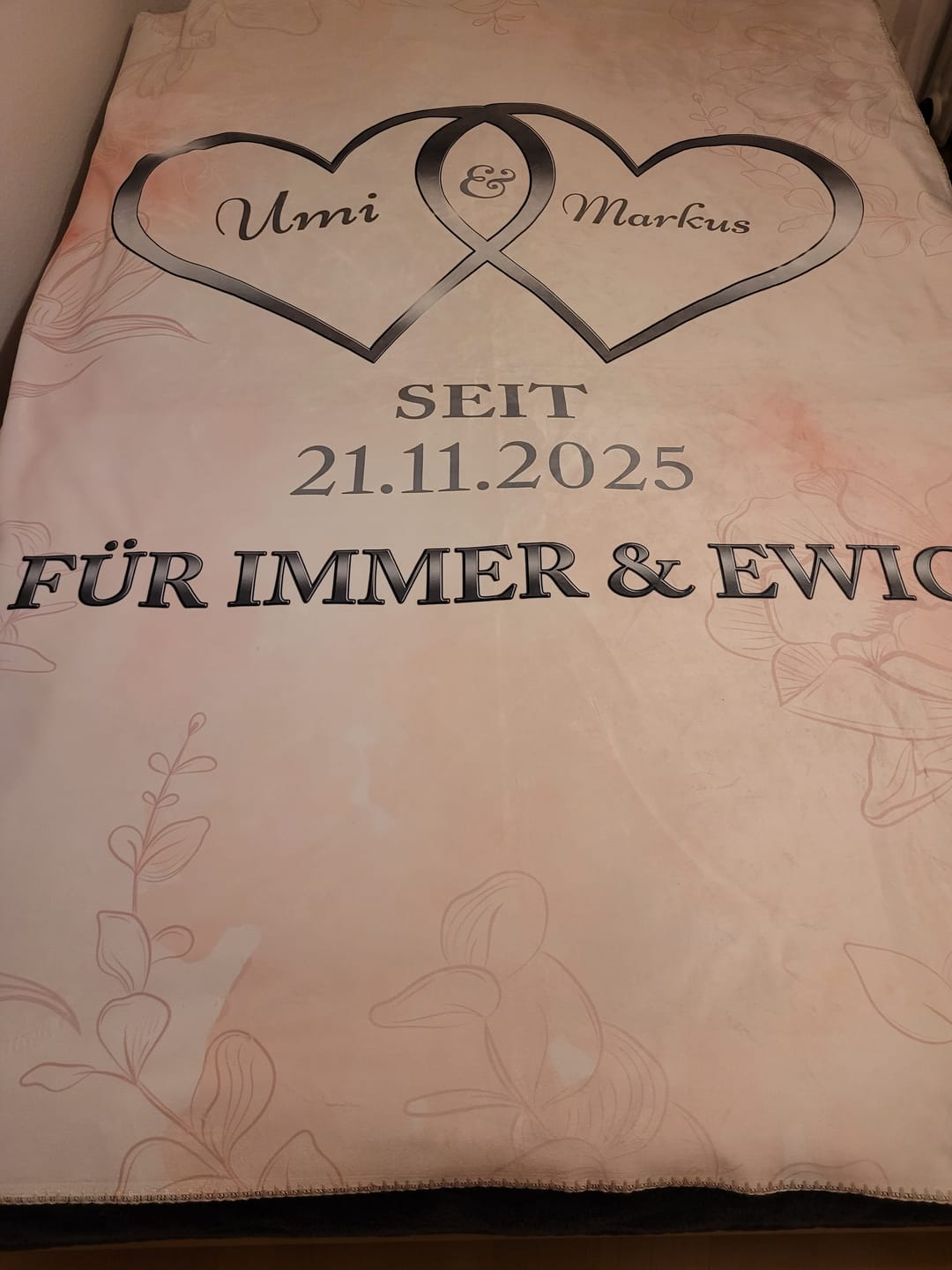 Customer photo review of Silberne Herzen - Paar-Decke