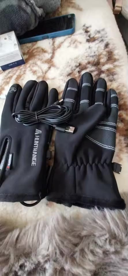 Customer photo review of Heated Gloves (Power Bank Powered) – Waterproof & Windproof
