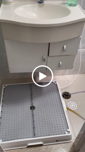 Customer video review of Weasy Cão | Banheiro inteligente para cachorro