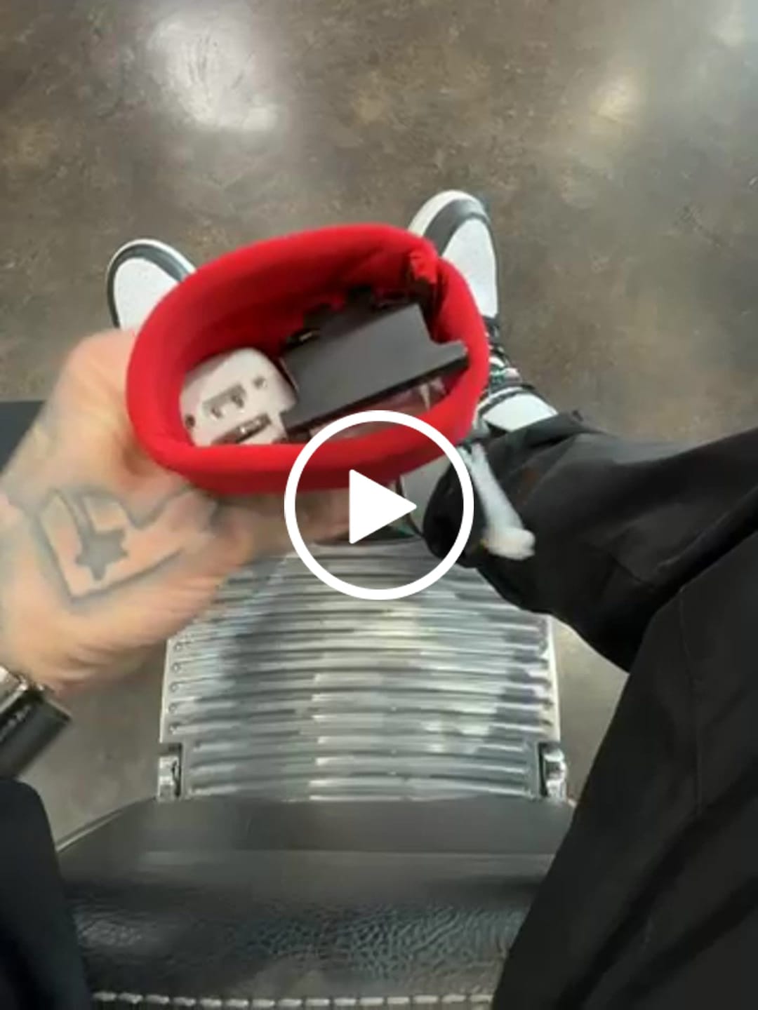 Customer video review of Padded Tool Sleeves