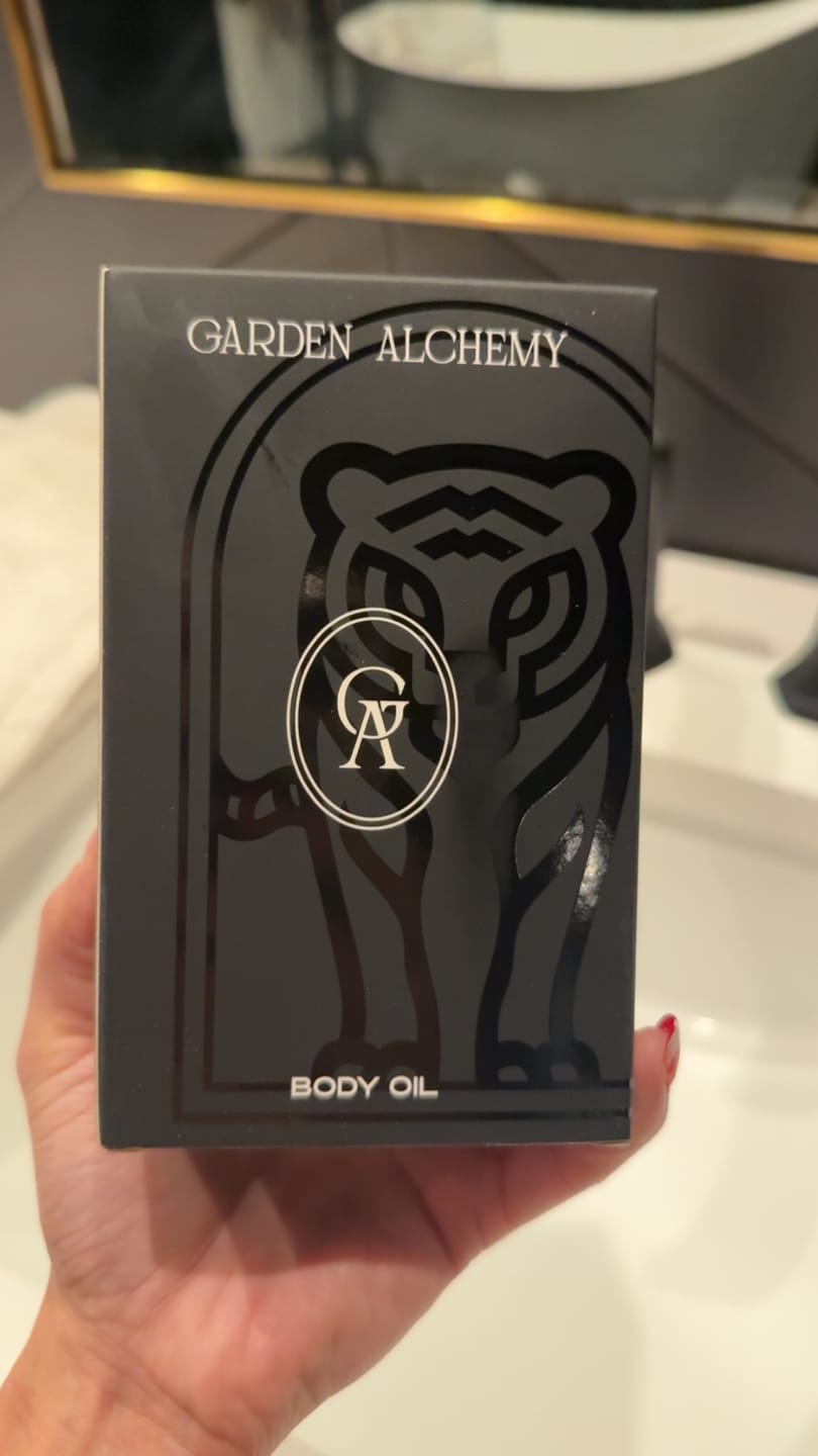 Customer photo review of RICH BITCH BODY OIL