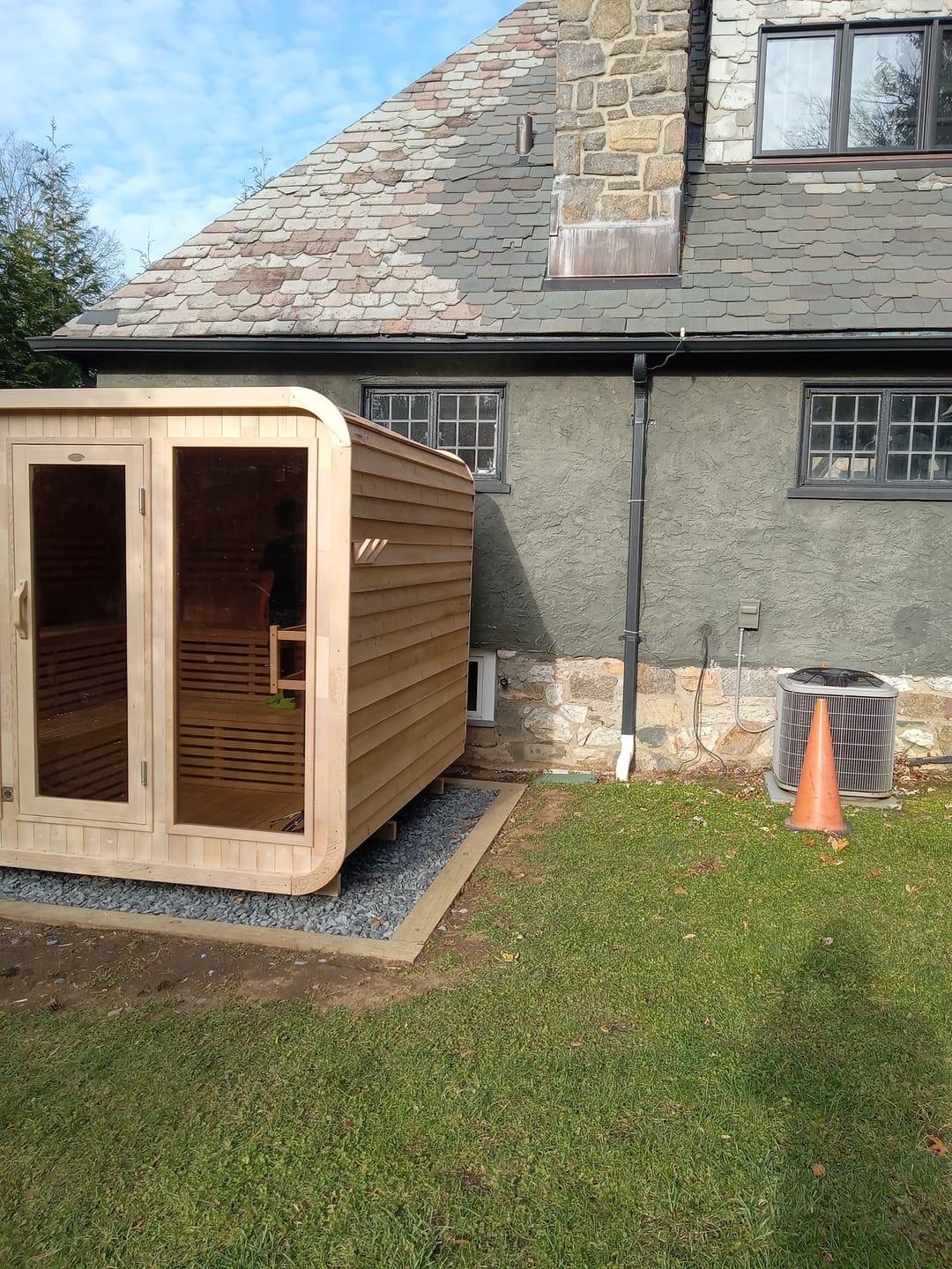 Customer photo review of Smartmak® 4 People Wood Outdoor Square Sauna Room - Square 1