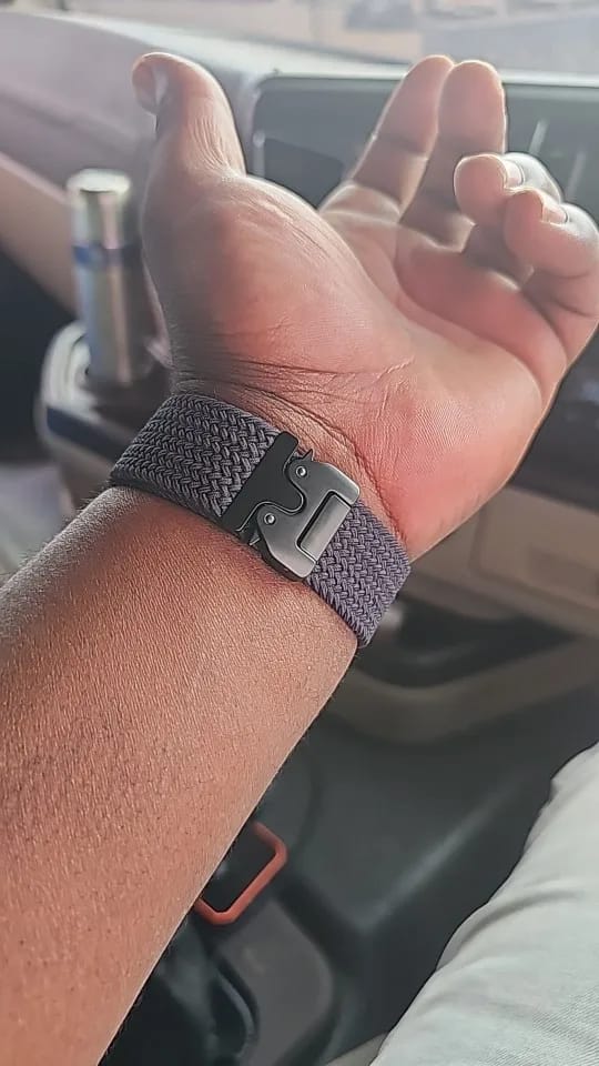 Customer photo review of Bracelet Apple Watch Nylon Tressé Réglable