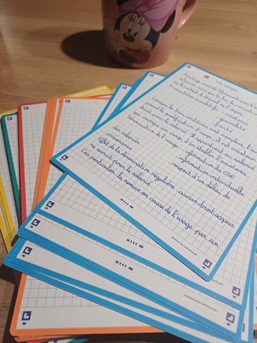 Avis photo d'un client sur Fiches Bristol REVISION 2.0 OXFORD # 50 fiches de révision 14,8 x 21 cm - petits carreaux