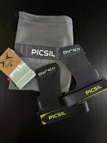 Customer photo review of Hawk Grips No Chalk