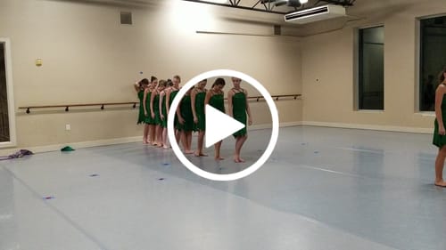 Customer video review of Emerald Green Stretch Metallic Lurex