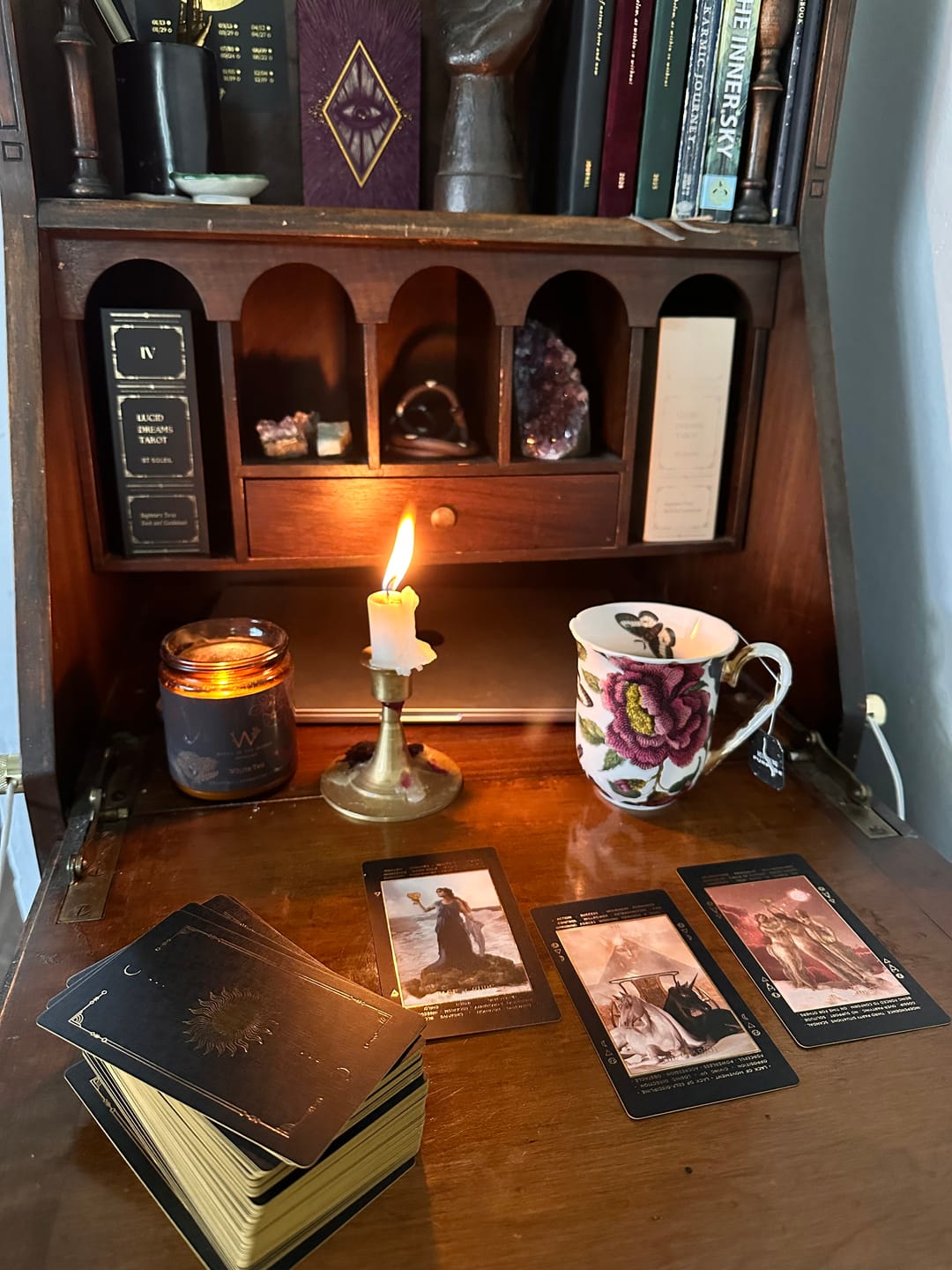 Customer photo review of Lucid Dreams Beginners Tarot • Black Eclipse {EDITION 4}