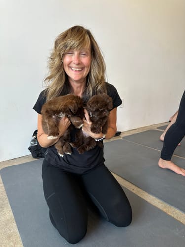 Customer photo review of Piper Pocket Leggings - Black