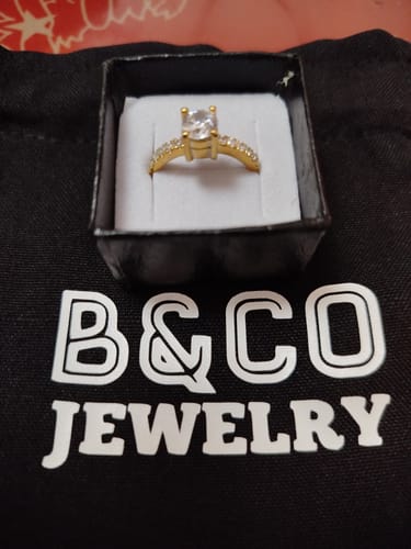 Customer photo review of 1ct Porto Engagement Ring