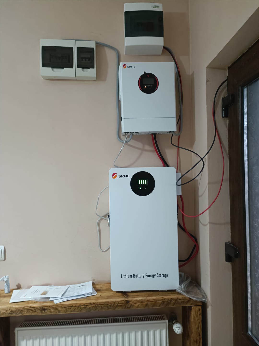 Customer photo review of Sistem Fotovoltaic 5kW OffGrid Complet cu acumulator Lifepo4 5kWh 10Panouri 460W