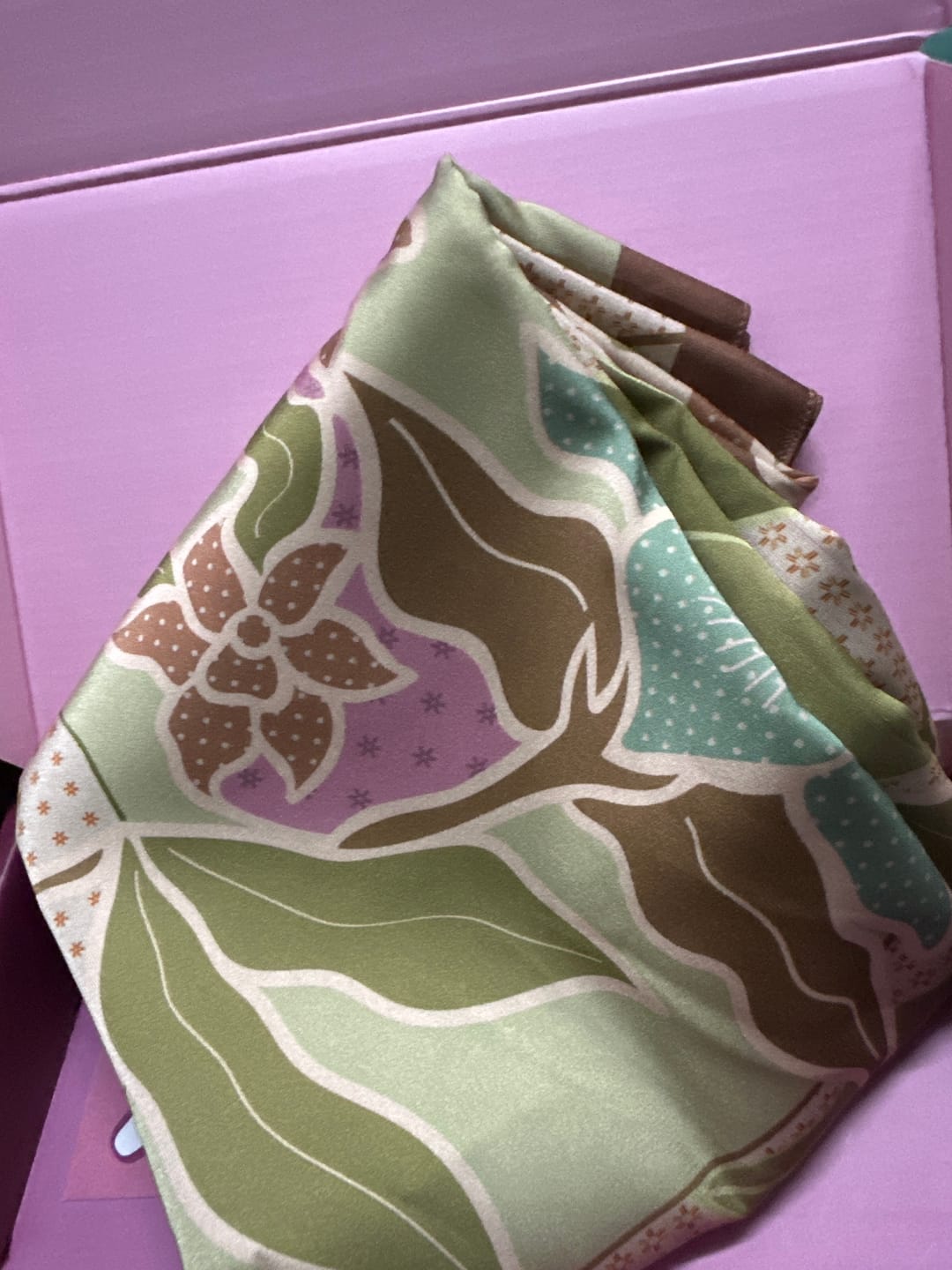 Customer photo review of Batik Square (Teduh)