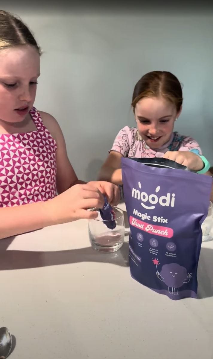 Customer photo review of Moodi Magic Stix™