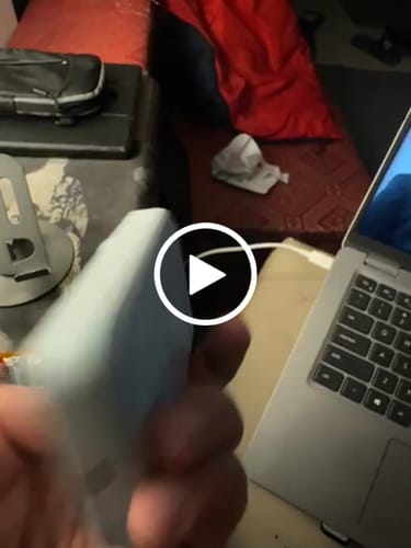 Customer video review of 10,000mAH Wireless Power Bank - 100% Health - Pre-Owned and without Box