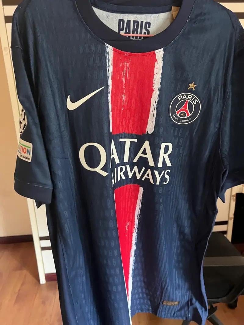 Customer photo review of Maillot PSG I 24/25 - Bleu