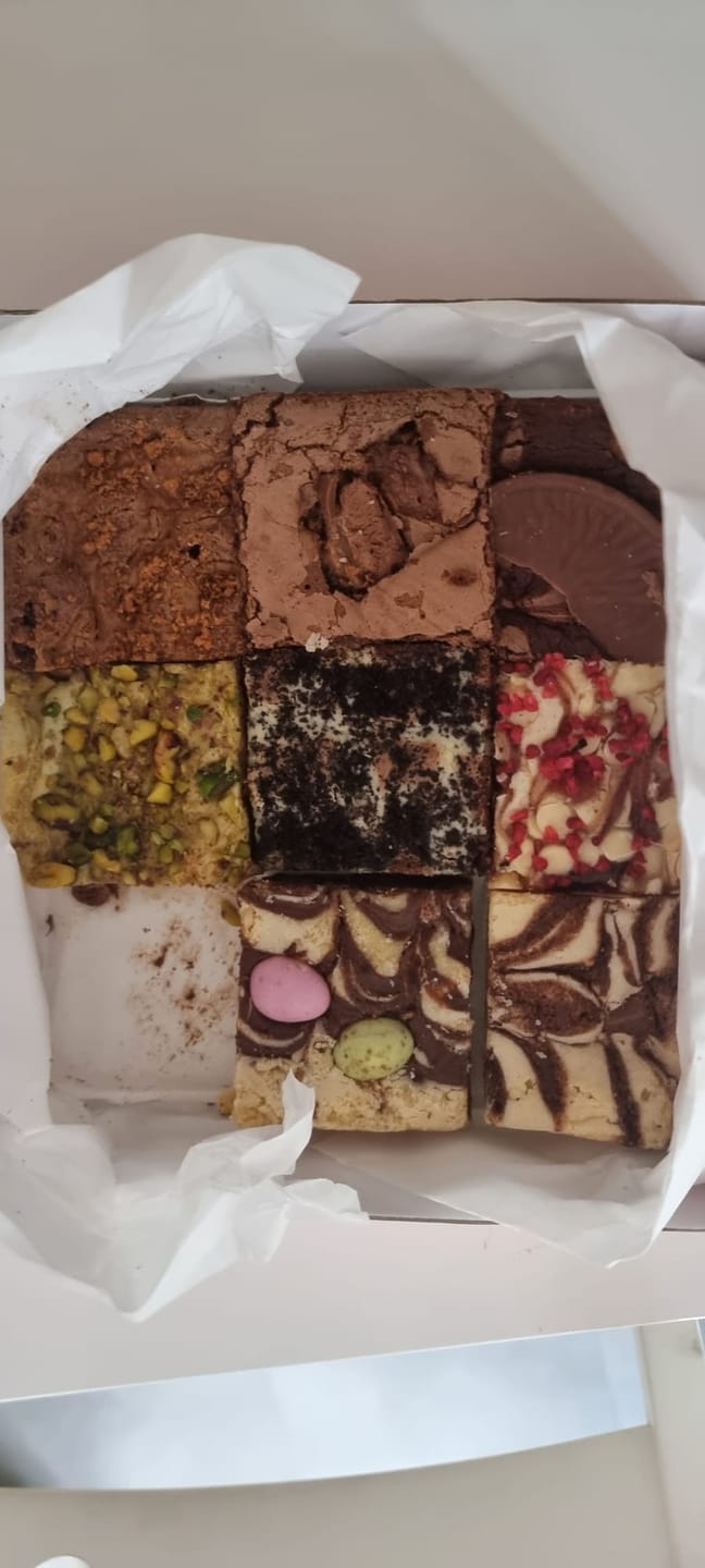 Customer photo review of Birthday Brownie & Blondie Mixed Box