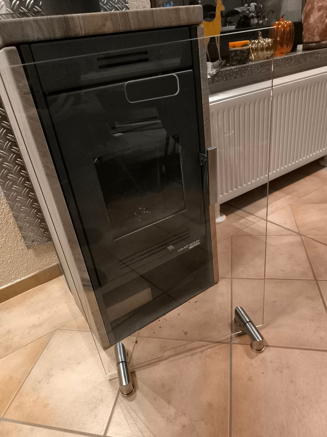 Customer photo review of Kaminschutzgitter aus Spezial-Sicherheitsglas, Hitzeschutz Funkenschuztgitter aus echtem ESG-Glas - FIREpro gerade