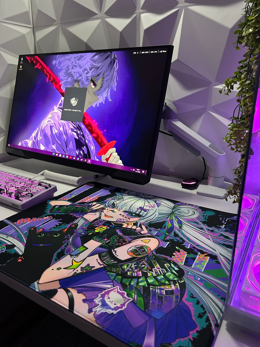 Customer photo review of WLMouse Cyber Grafitti Poron Mousepad