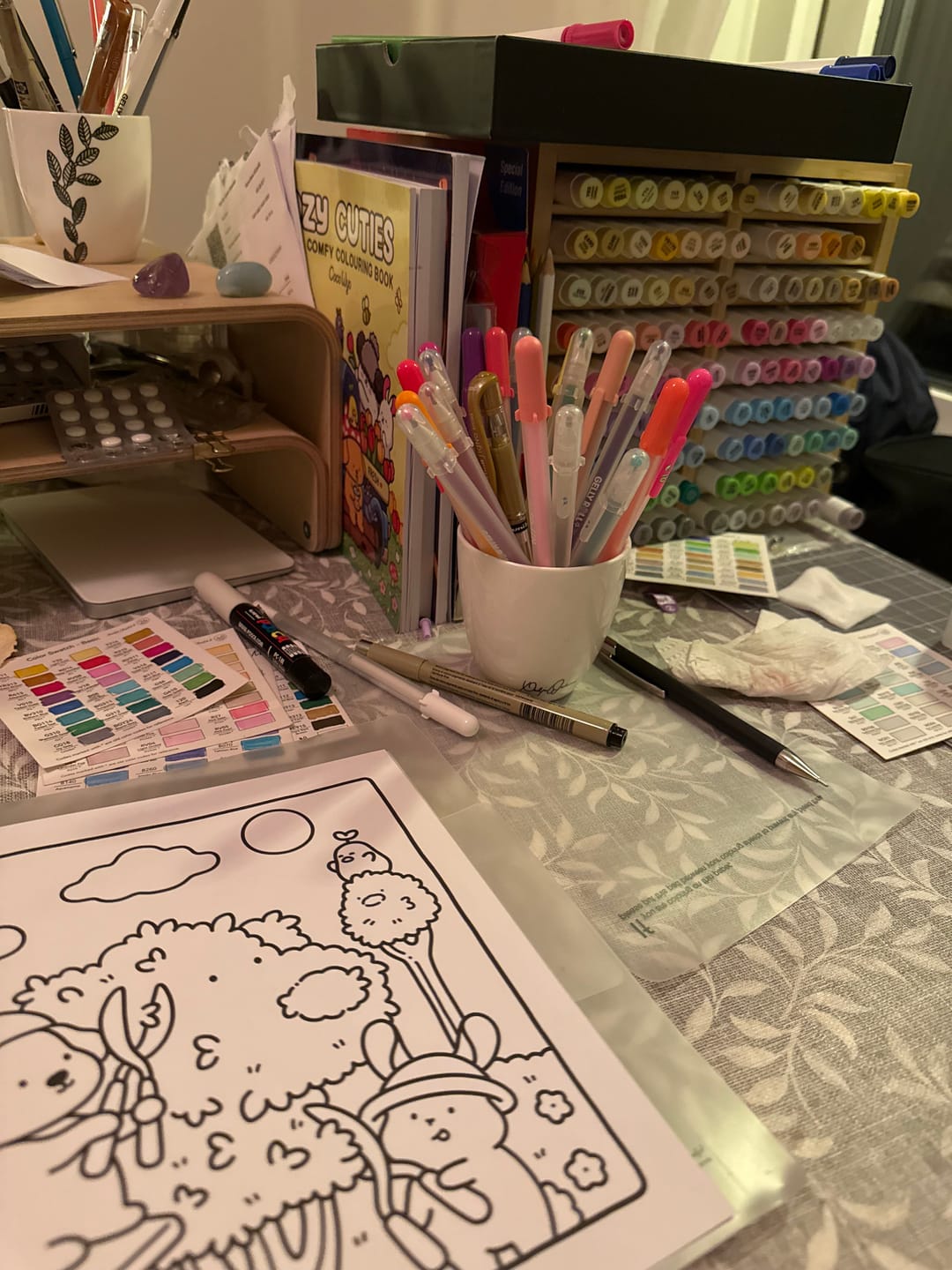 Customer photo review of Ohuhu Honolulu 24 Basic Colors Dual Tips Alcohol Art Markers
