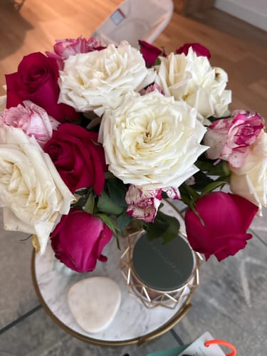 Customer photo review of Hot Pink Deluxe Bouquet