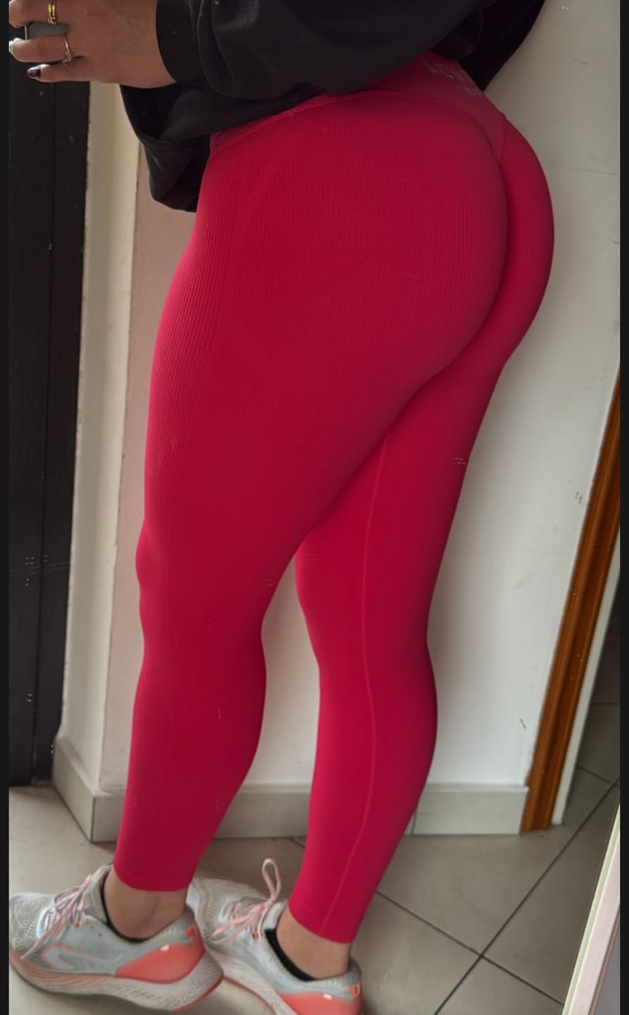 Customer photo review of Leggings Push Up CALIPSO Magenta Costine