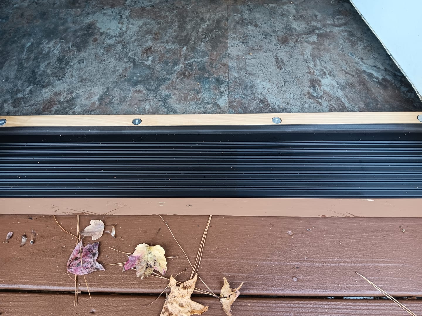 Customer photo review of 32" x 6" Inswing Threshold