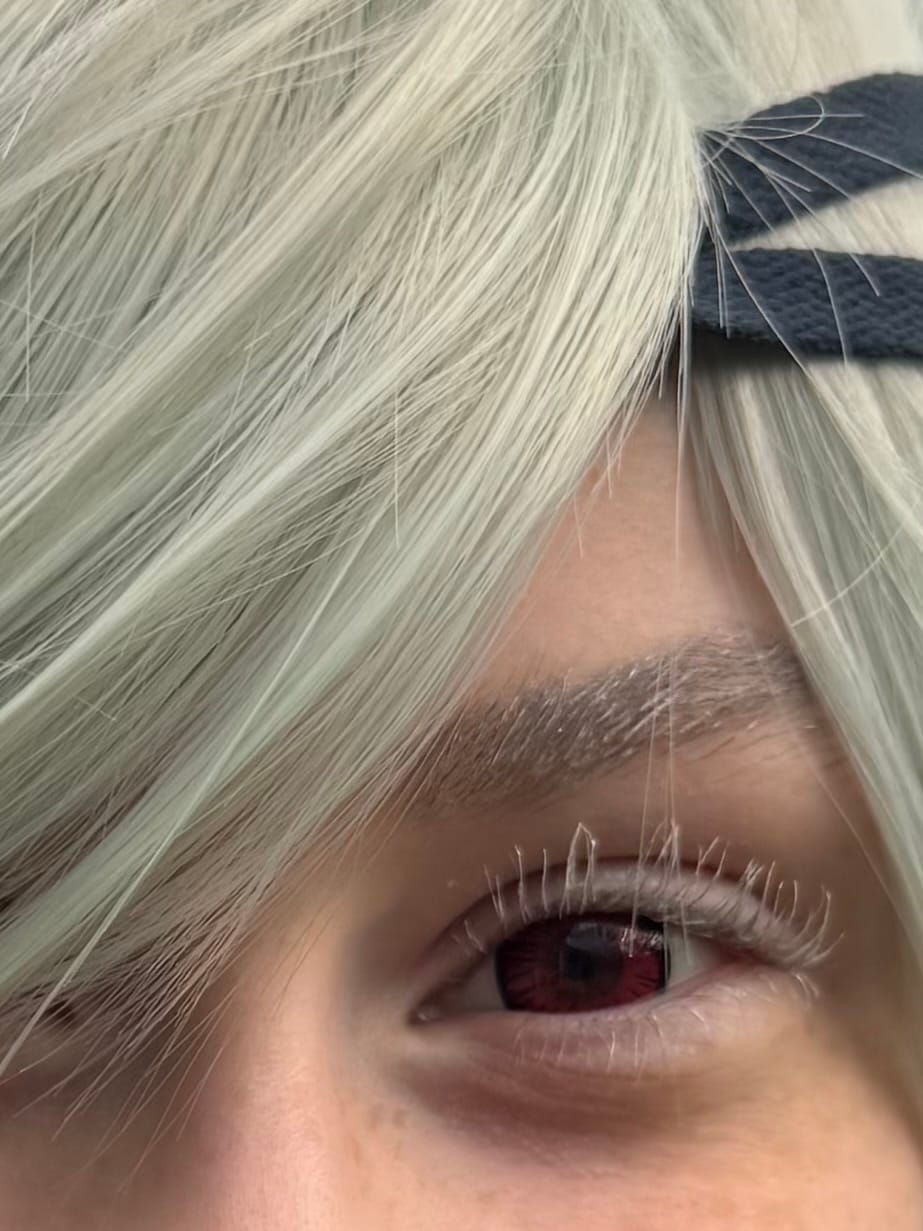 Customer photo review of Halloween Miracle Wine-red Prescription Colored Contact Lenses