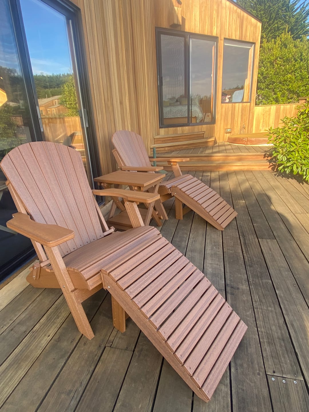 Customer photo review of Set of 4 Folding Adirondack Chairs King Size - 4 Folding Ottomans and 2 Folding Side Tables