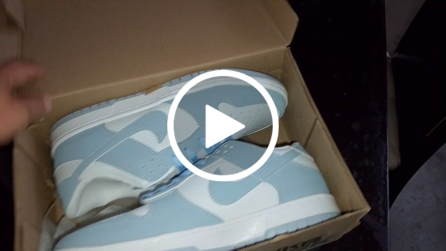 Customer video review of Tenis Dunk Niebla Blanco Niebla