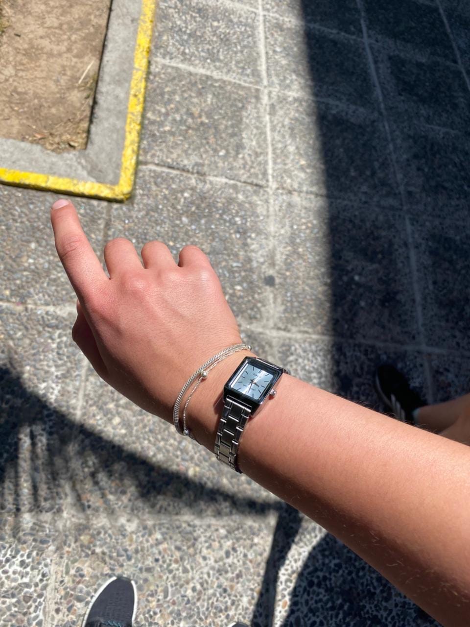 Customer photo review of Reloj Casio Tank Análogo LTP-V007D-2E Acero