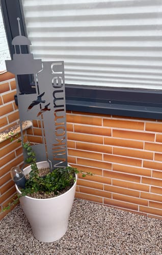 Customer photo review of Willkommen Schild