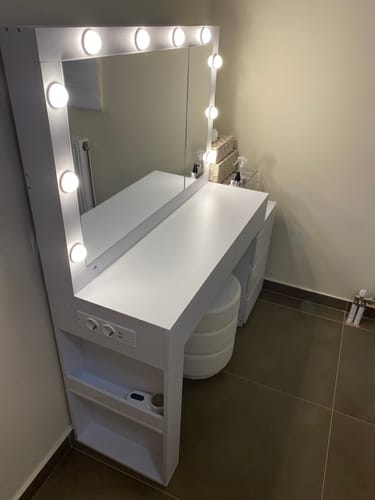 Customer photo review of Τραπέζι Μπουντουάρ Μακιγιάζ Μεικαπ με Ντουλάπι Κοσμημάτων Καθρέφτης Λευκό με Φωτισμό LED Ρυθμιζόμενη Φωτεινότητα RD-T127W01
