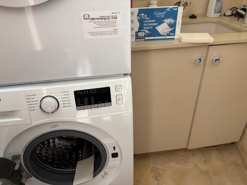 Customer photo review of דפי ניקוי לרצפה בניחוח לימון