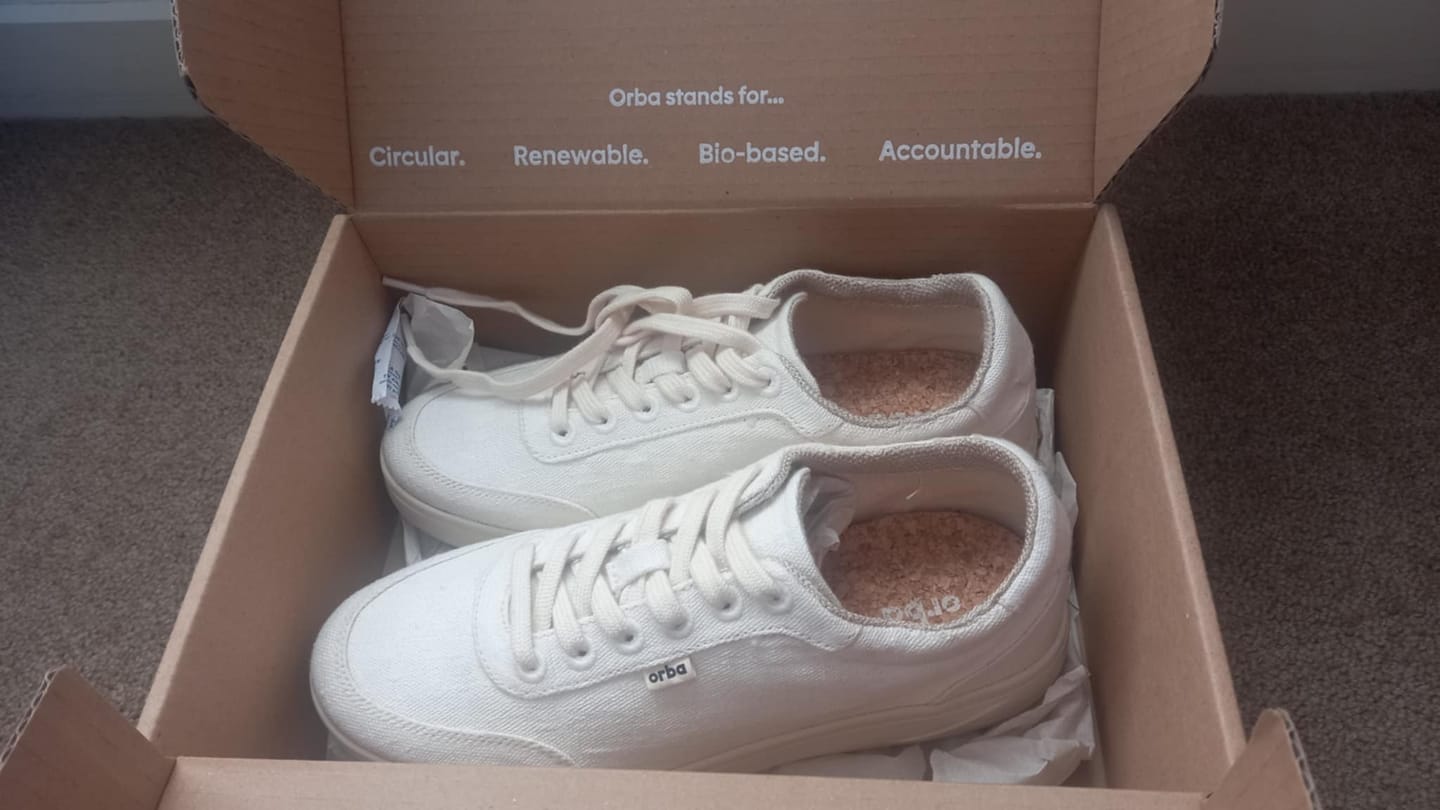 Customer photo review of Women's Ghost Sneaker