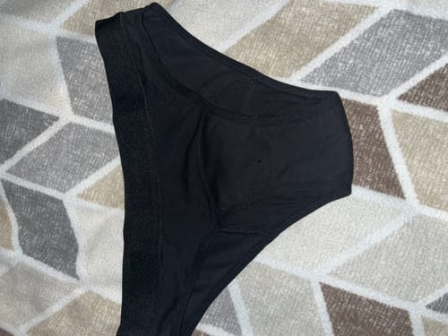Customer photo review of Camila - Abundante