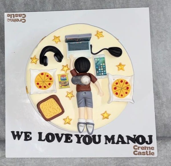 Customer photo review of Lazy Laptop Lover Custom Cake