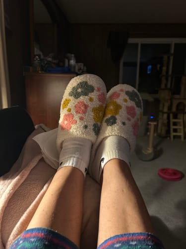 Customer photo review of Livia Flower Slippers