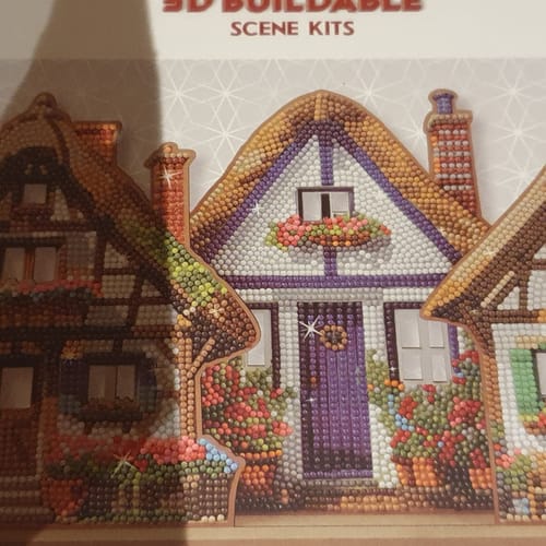 Customer photo review of Thatched Trio Crystal Art 3D Buildable Scene Kit