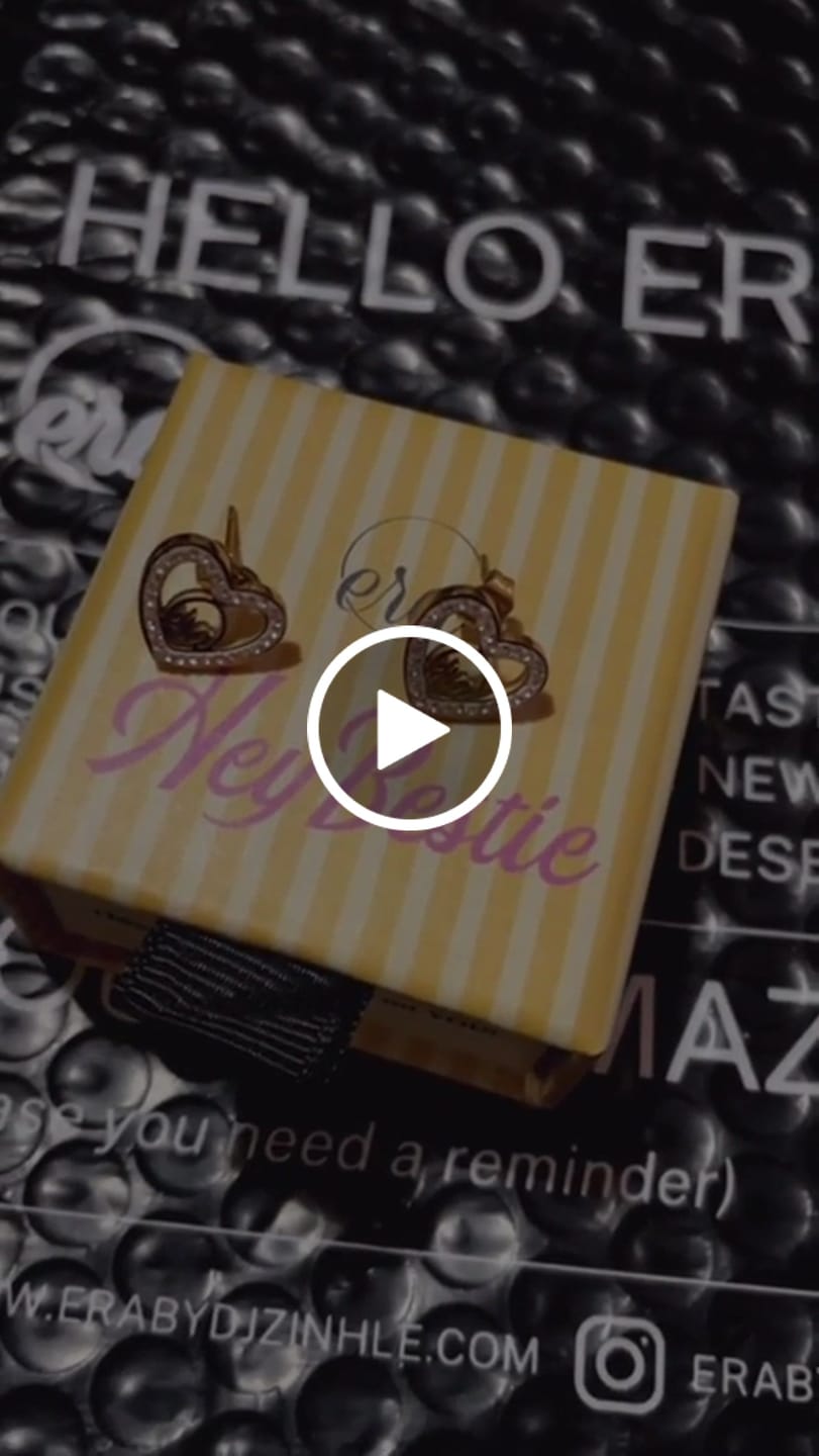 Customer video review of Gold Thando Luxe Studs