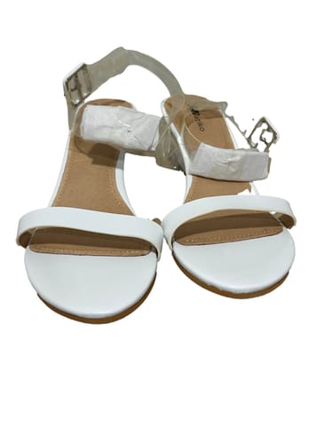 Customer photo review of Matiko New in Box 5 Pair Shoe Bundle