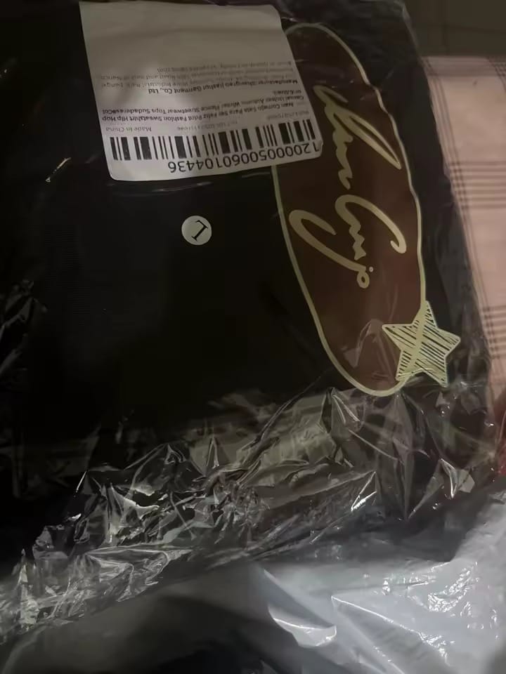 Customer photo review of Hoodie Ivan Cornejo Sale Para Ser Feliz