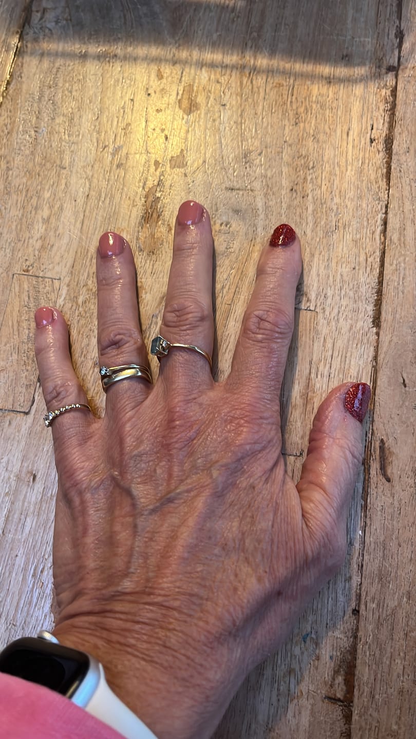 Customer photo review of Ruby Glitter Dipping Powder