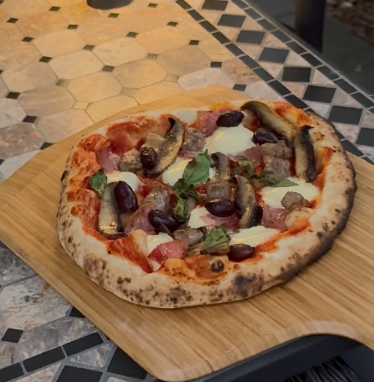 Customer photo review of FAVO 17" Rotating Stone Pizza Oven