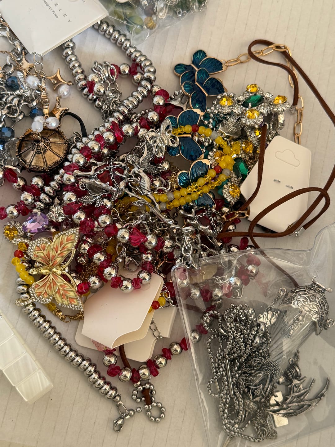 Customer photo review of 【hot selling 】customize mystery jewelry jar（plastic jar ）