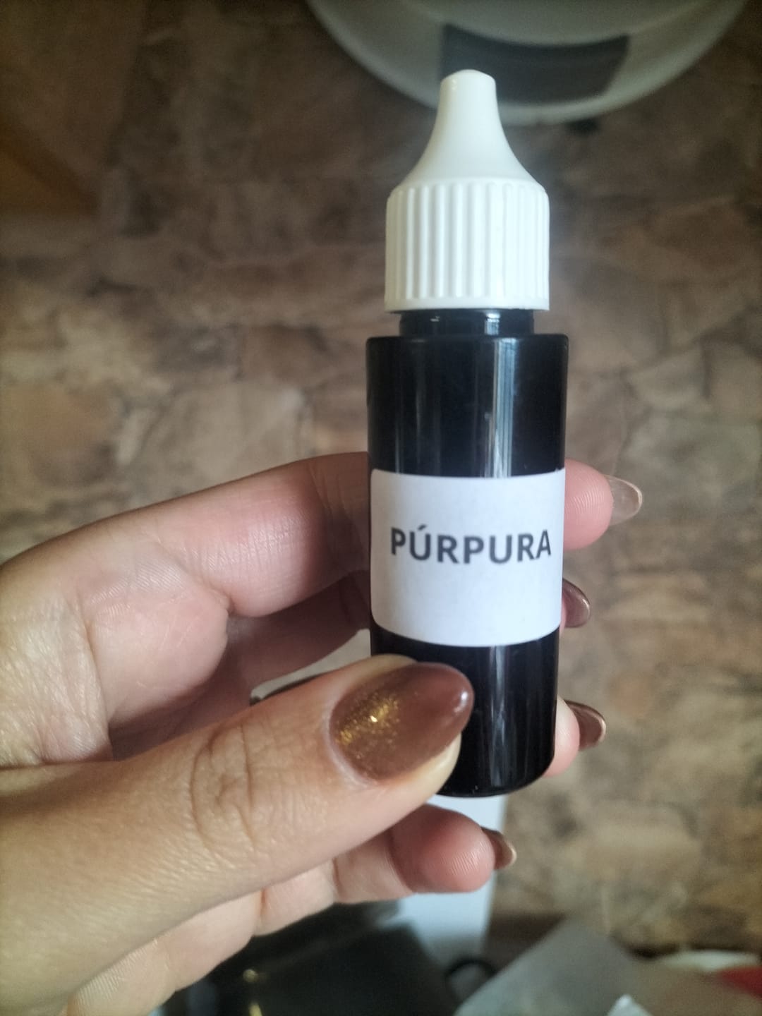 Customer photo review of Colorante líquido para velas PÚRPURA