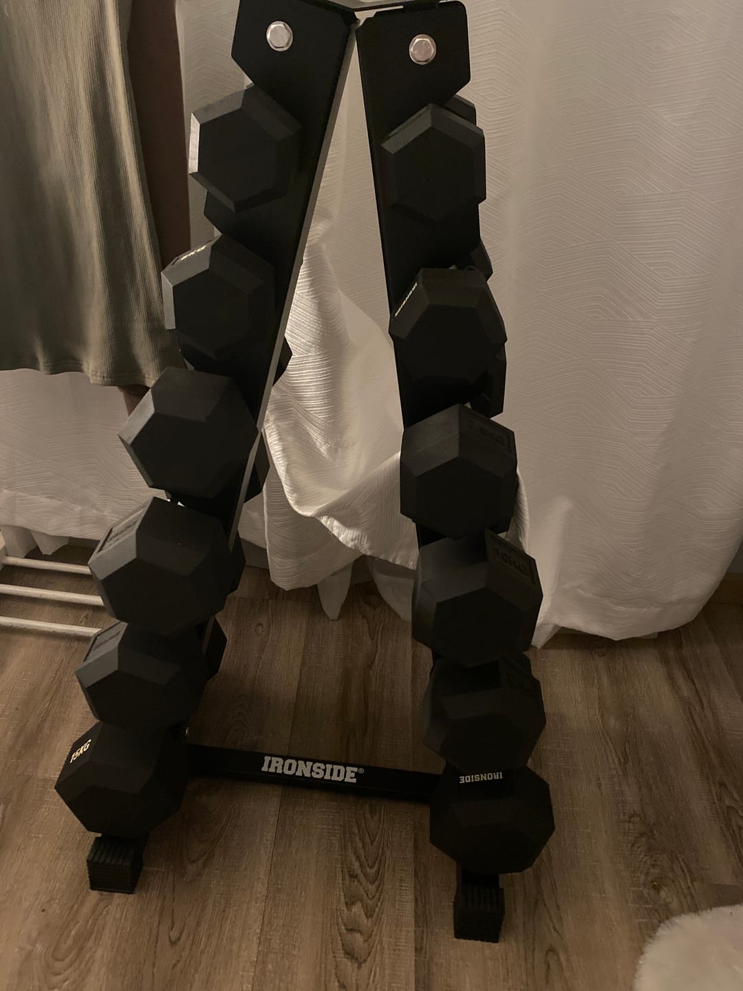 Customer photo review of Pack IRONSIDE Mancuernas Hexagonales (KG) + Rack de Almacenamiento