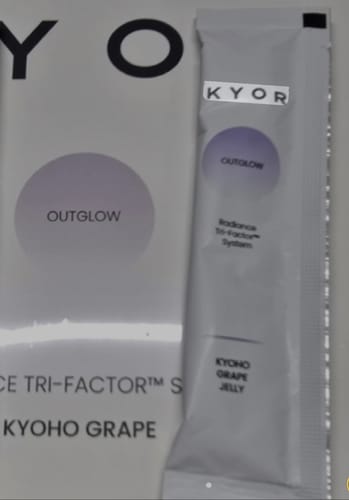 Customer photo review of OUTGLOW - Radiance Tri-Factor™ Jelly
