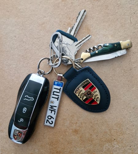 Customer photo review of Kennzeichen Schlüsselanhänger Mini Nummernschild Metall